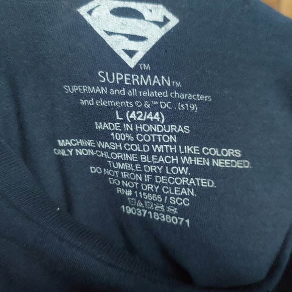 Large Blue DC Superman Graphic T-Shirt - Picture 3 of 3